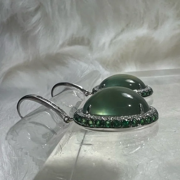 Vintage 18K white gold, Prehnite & Diamond.🤍💚 - Picture 6 of 16